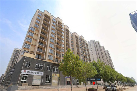 南湖公园华商旁精装大两室拎包入住